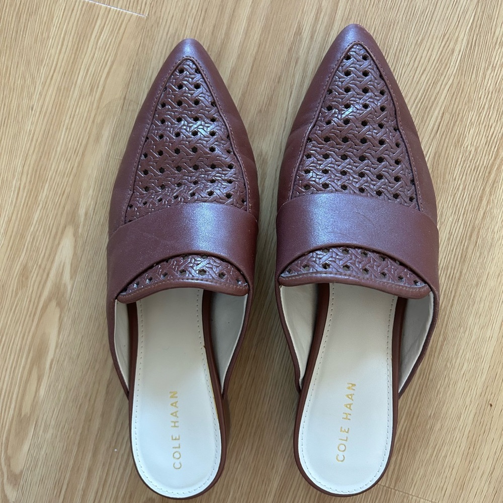 COLE HAAN loafer mule slides size 6 great condition